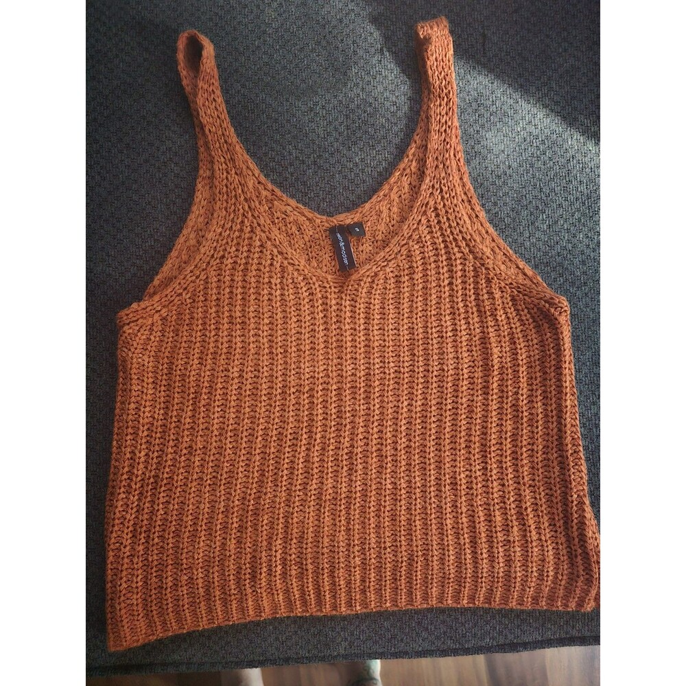 Moon & Madison Womenβs Small Rust Orange Chunky Knit Tank Top Sweater Sleeveless